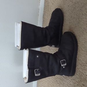 UGG Kensington Motto Boot